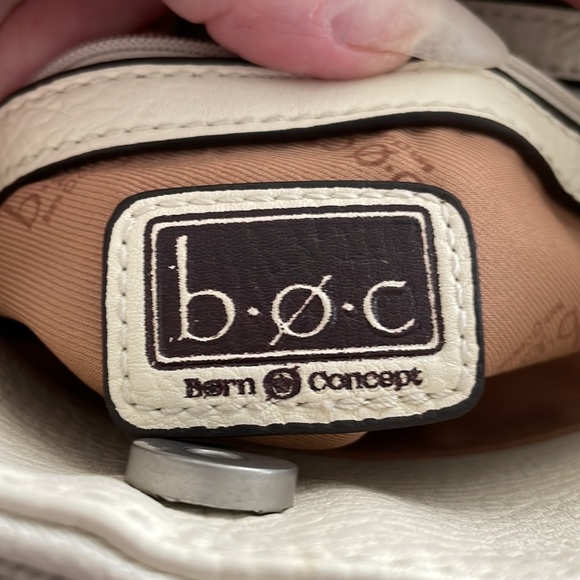BOC cream purse - Picture 5 of 5
